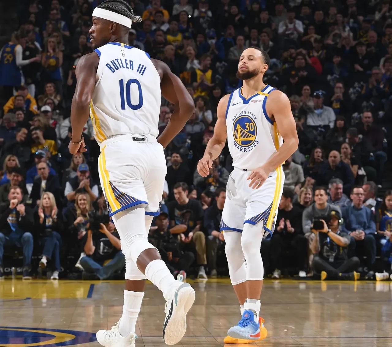 即送一张球 即送一张球